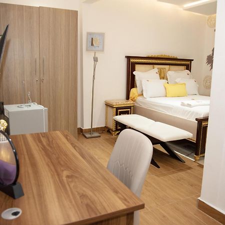 Residence Le Sommet - Chambre Versace Douala Exterior photo