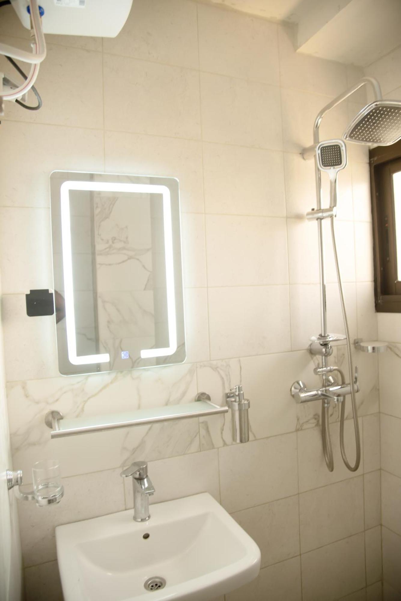 Residence Le Sommet - Chambre Versace Douala Exterior photo